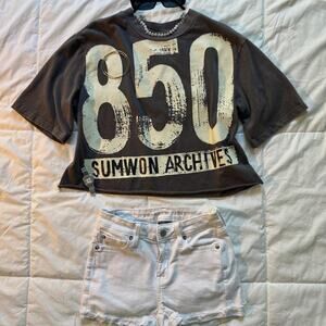 Sumwon black cropped tee with